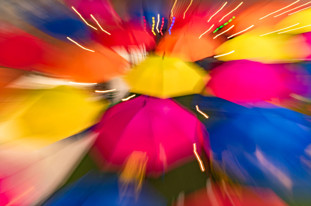 sombrillas de colores