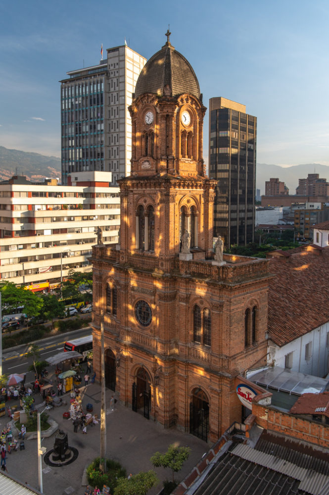 Iglesia san josé medellin